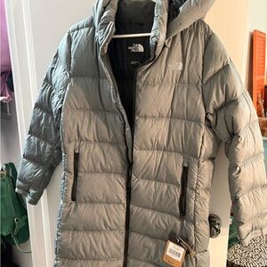 BNWT North Face Puffer Jacket Midi